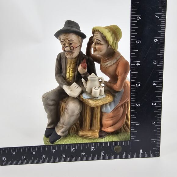 Vintage FEI Porcelain Bisque Elderly Couple Sharing a Moment Collector's Edition - Picture 7 of 8
